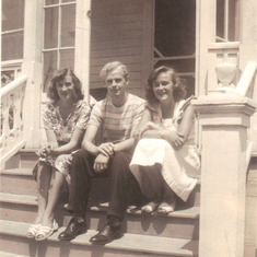 Jean, Bill & Eileen Harris
