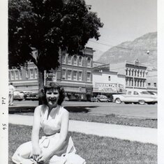 Jeanne  1956 Provo Utah