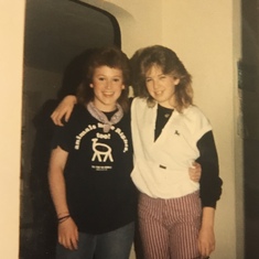 1983/84 Jeannie & Linda