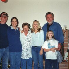 Art, Kay, Nancy, Amber, Ron and Vori Christmas 2001