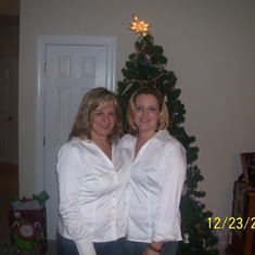 Jen & Mama Christmas Eve2007
