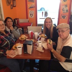 Enjoying an awesome burger at Squeeze Inn in Sacramento with Vonnell, Linda, and Melissa