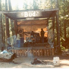 Jimi Lineham, Phil Mann and unknown bass player. That's Jimmy on the left having an early morning jam at Buds Weeny Roast in July of 1979