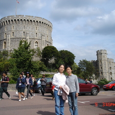 Jingqi with her second oldest sister Juntao Miao, Windsor Castle, 2007