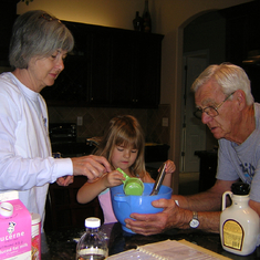 Joan, Bizpopa & Carley making pancakes. Clovis, CA, 2006