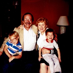 1987 Chicago: Tony, Joe, Aunt Dee Childers, Mike
