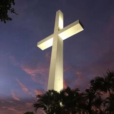 Cross of Capilla de la Paz (Chapel of Peace) in Acapulco.  Read the story of Joe's involvement