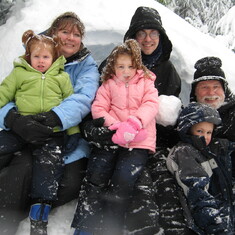 Dad always loved to come out and visit us.  This was our first snow trip with him and the kids.