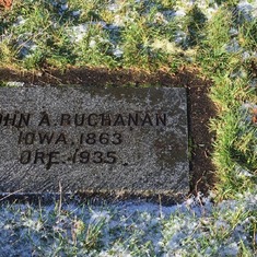 IMG_1184 OceanView Cemetery grave stone.
