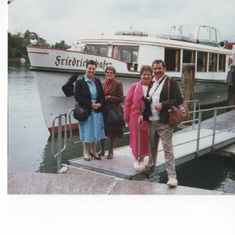 010 Auf Besuch in der Schweiz Sept 1990 (4)
Visiting Hans and Rosmarie Luethi in Switzerland