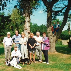  Morgan, Dot, Jonathan, Eira, Ruth, John, Louise. With Marcus, Guy, Luke in tree!