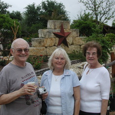 Sam and Carol Trip with Bill and Ann to Stone Wall, TX - April 2007 (8)