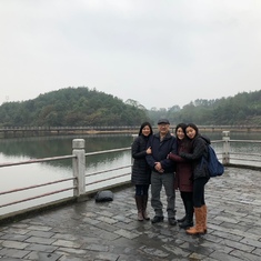 落葉歸根 Fallen Leaves Return to their Roots, Lake Taihe, China (2017)