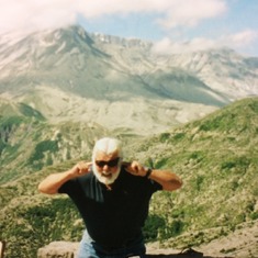 Sh's gonna blow any second!
        Mt. St Helens 7-15-03
Having a blast !