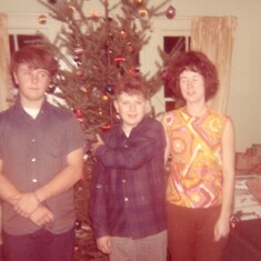 Joe, his brother Richie and sister Nancy