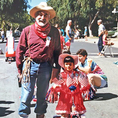 Greenmeadow 4th of July “A Miner 49er and his (grand) daughter, Clementine." (Ana Tijiboy)