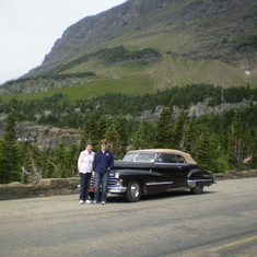 Aug 2009 Ronelle & Joyce at Glacier Park