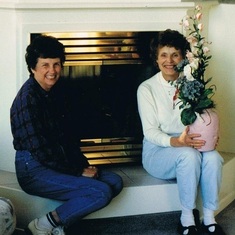Nov 1995 Joyce & Stella Petrini at condo