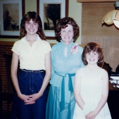 1980 Jane & Sara Weaver at Joyces Recital