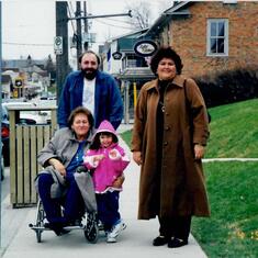 Roger, Mom, Emily, Terry, Niagara on the Lake, NY 2001
