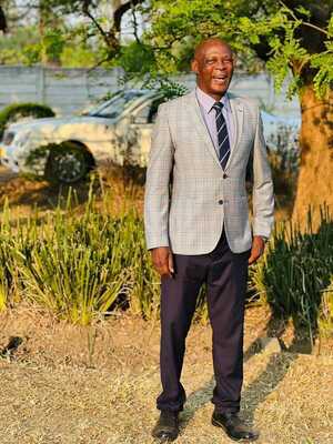 Julius Nenzou
