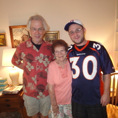 Dad, Grandma Peggy and Kamm