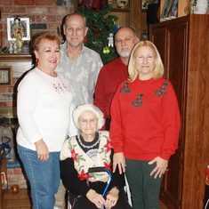 Thinking of my siblings, missing Karan, Nana, and now Jerry. We always had so much fun at Christmas.