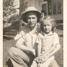 Kay and dad Clayton Custer 1942