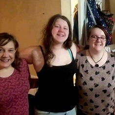 Kayley, her Mom, Persephone and cousins.