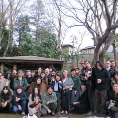 Group photo Tokyo memorial...Kelly faces.