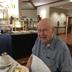 Dad in their dining room at CVC in April 2019