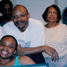 Ken with his brother, niece, sister and mother