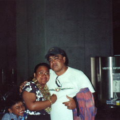 Saying good-bye to Shala as she prepares to return to Wisconsin after a 2week visit with us in Hawaii 1999
