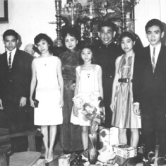 Anh-Ba and family(1950s)