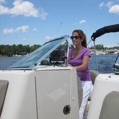 Kirsten boating