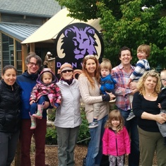 Lisa and family (Lisa, Chuck, Hazel, and our Au Pair, Daniela) visits Kirsten and her family at the 