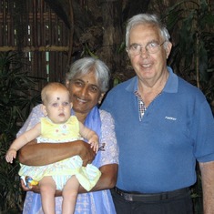2008-11-02 - Kotha and Peter with great-granddaughter Amelia
