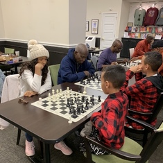 Kwesi passing on his love of chess to his grandchildren - St. Louis - Nov. 2019