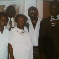 Claudett,Gary,Mom,Rufus&Kenny1986