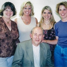 Dr. Faris' "office family" left to right: Deanna Blumenstein, Buffy Jackson, Lisa Young, and Kari Hammargren, with Dr. Faris