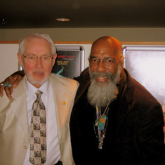 Larry and the family went to see his favorite artist perform, Richie Havens, in 2009.  We were able to talk to him for a few minutes and get our pictures takenl
