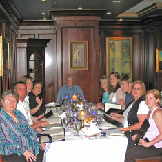 Dinner out with the Hill Clan-- (L-R) Ruth, Bill, Woody, Kate, Army, Therese, Laura, Trey, Jenny & Jessica (6/3/2006)