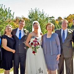 The bride & groom with their families: Larry, Pat, Trey, Laura, Karen, Wendell and Woody (10/21/2011)