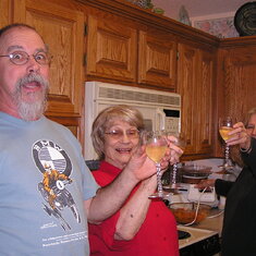 2006 Dec David, Mom, Becki