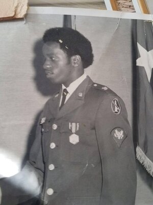 Lawerence R Dukes