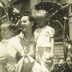 Lawrence, Mother (Naomi Leola DeBellevue Kole), Dorothy