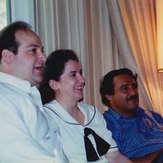 Lee with his siblings Amy and Dean in 1997