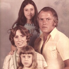 LEO'S FAMILY 1976 001