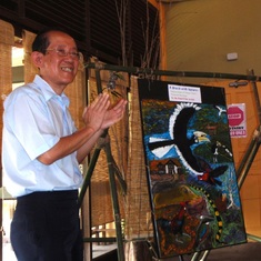 Lawrence, supporting an event at Ubin