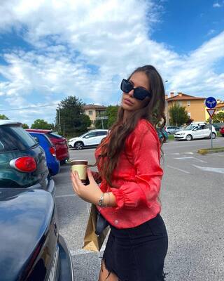 Leonita hisenaj
